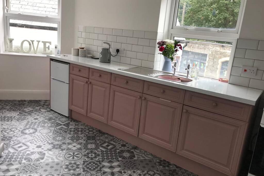 Beautiful 2 Bed Flat In The Heart Of Lynton Devon 아파트 외부 사진